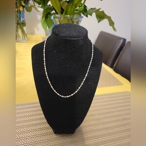 Elegant Golden Necklace